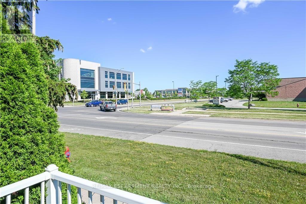 Lower - 296 Winterberry Drive, Hamilton, Ontario  L8J 2N5 - Photo 4 - X13247800