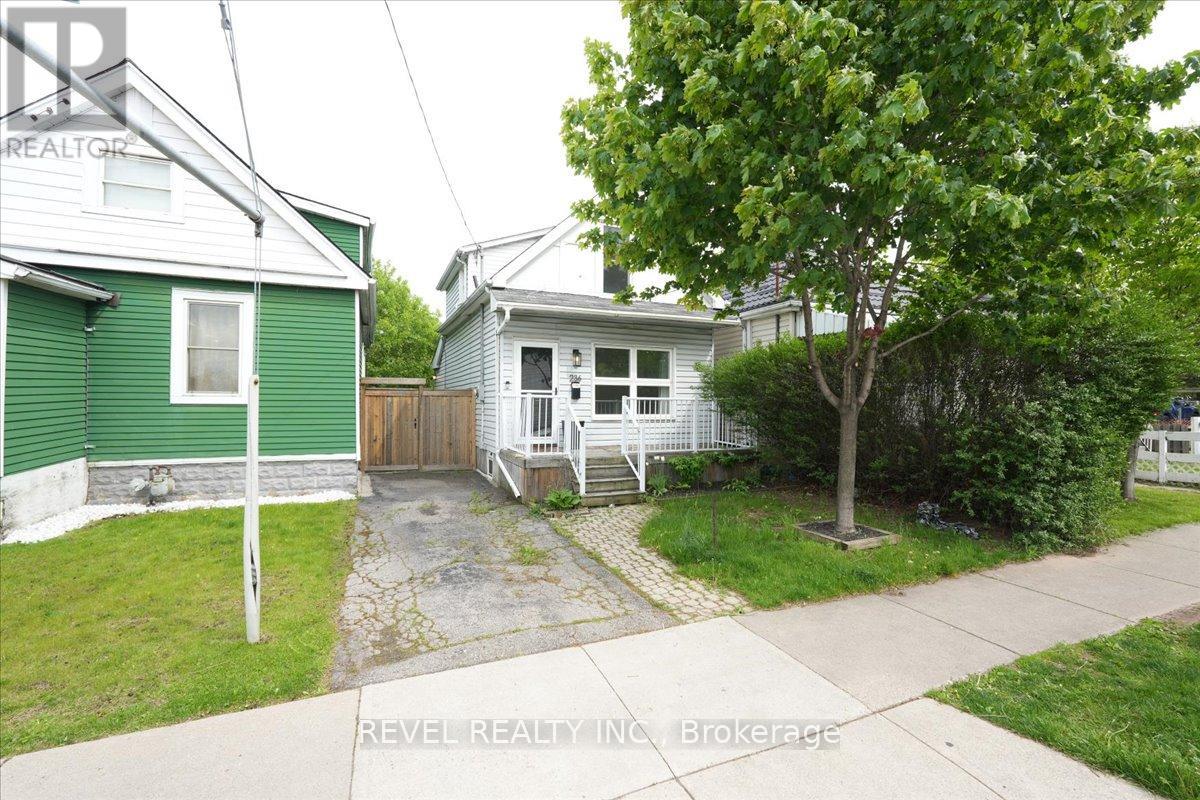 236 COPE STREET, Hamilton, Ontario