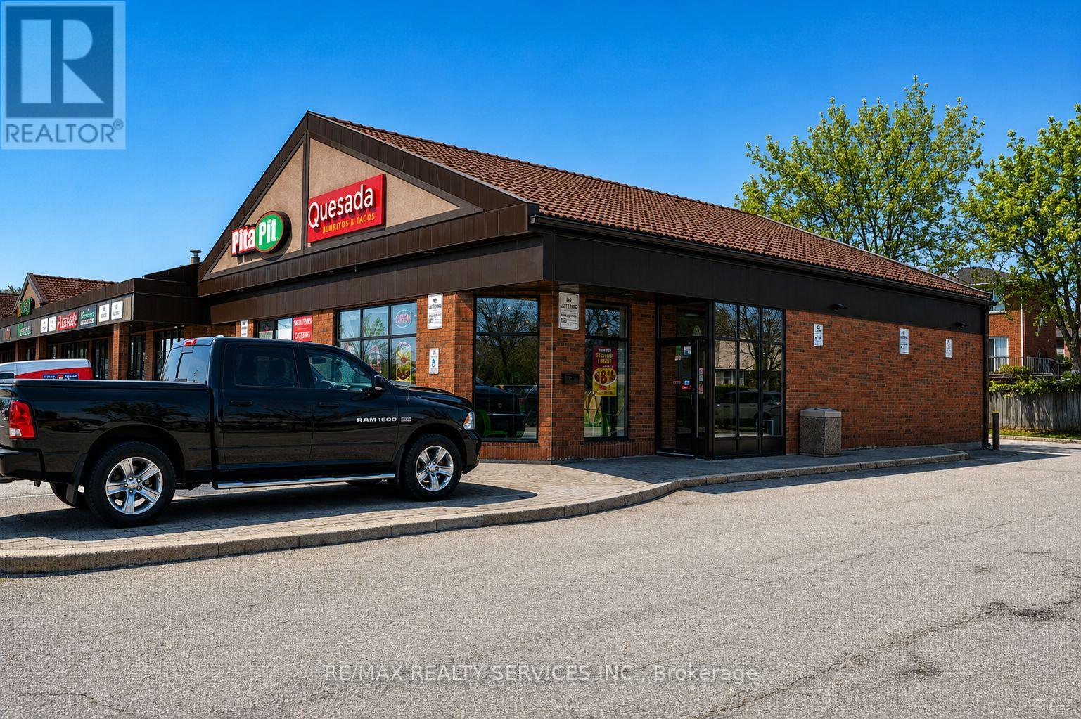 301 Fruitland Road, Hamilton, Ontario  L8E 5M1 - Photo 3 - X13247964