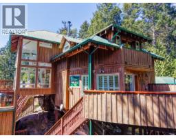 486 BLUFF WAY, Mayne Island, British Columbia
