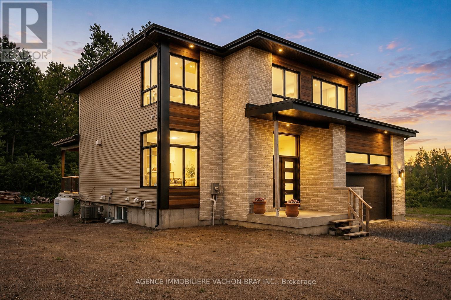 3814 LAKESIDE DRIVE, South Glengarry, Ontario