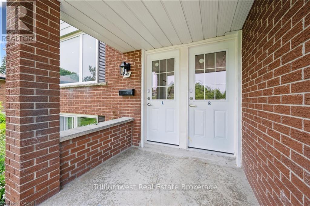 11 Van Horne Place, Kitchener, Ontario N2P 1J8 - Photo 2 - X13248050