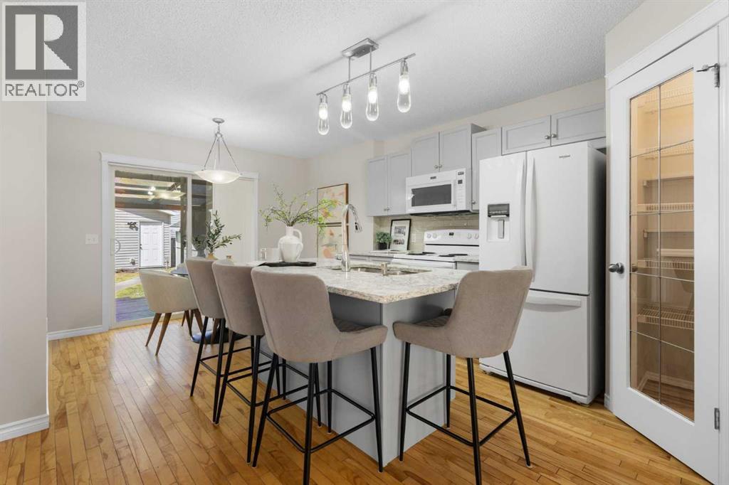 282 Prestwick Circle Se, Calgary, Alberta  T2Z 3X4 - Photo 6 - A2317891