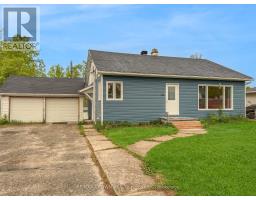 30 PINE CRESCENT, Kapuskasing, Ontario