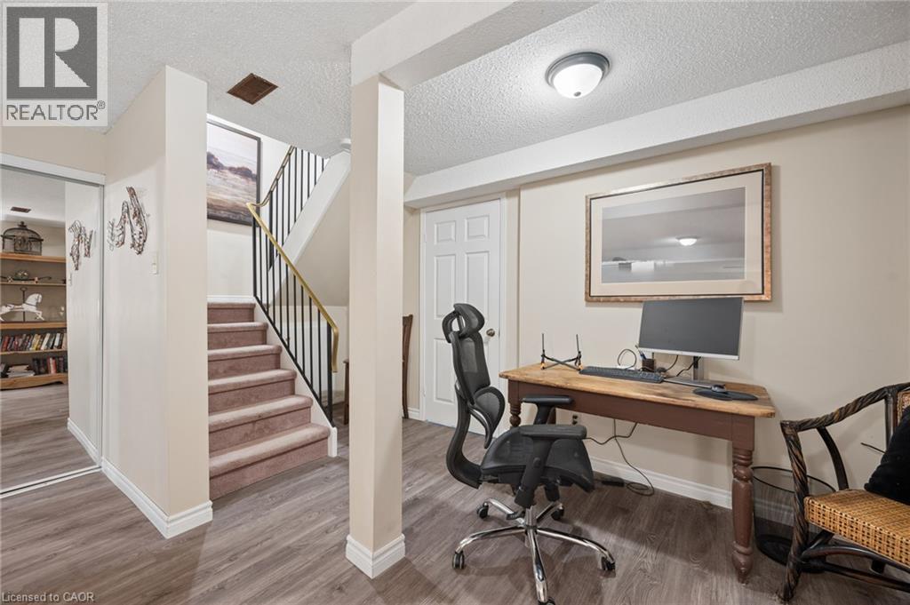 236 Kingswood Drive Unit# 8, Kitchener, Ontario  N2E 2K2 - Photo 43 - 40836763