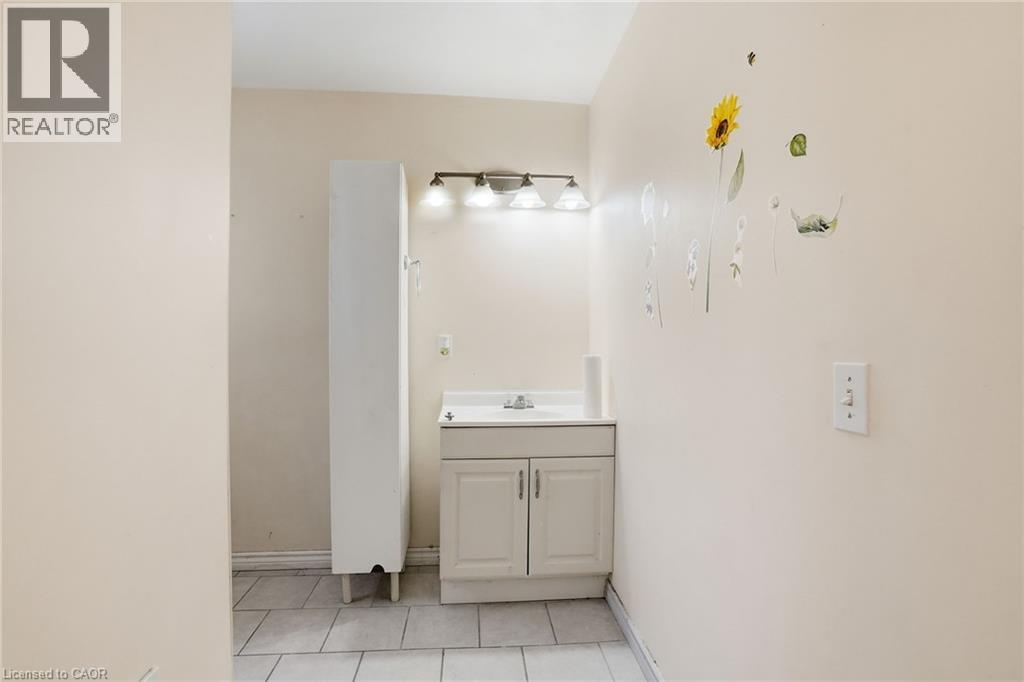 176 Bertie Street, Fort Erie, Ontario  L2A 1Z1 - Photo 28 - 40836469
