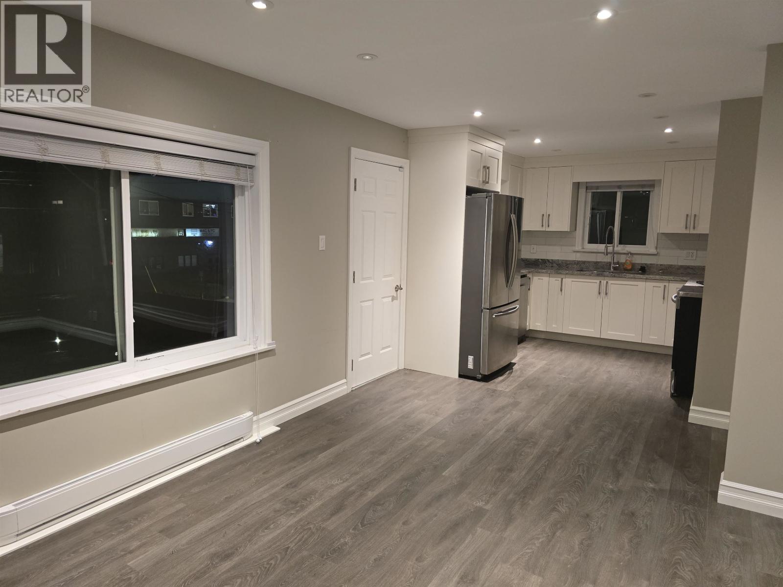 22504 Lougheed Highway, Maple Ridge, British Columbia  V2X 2V1 - Photo 12 - C8079264
