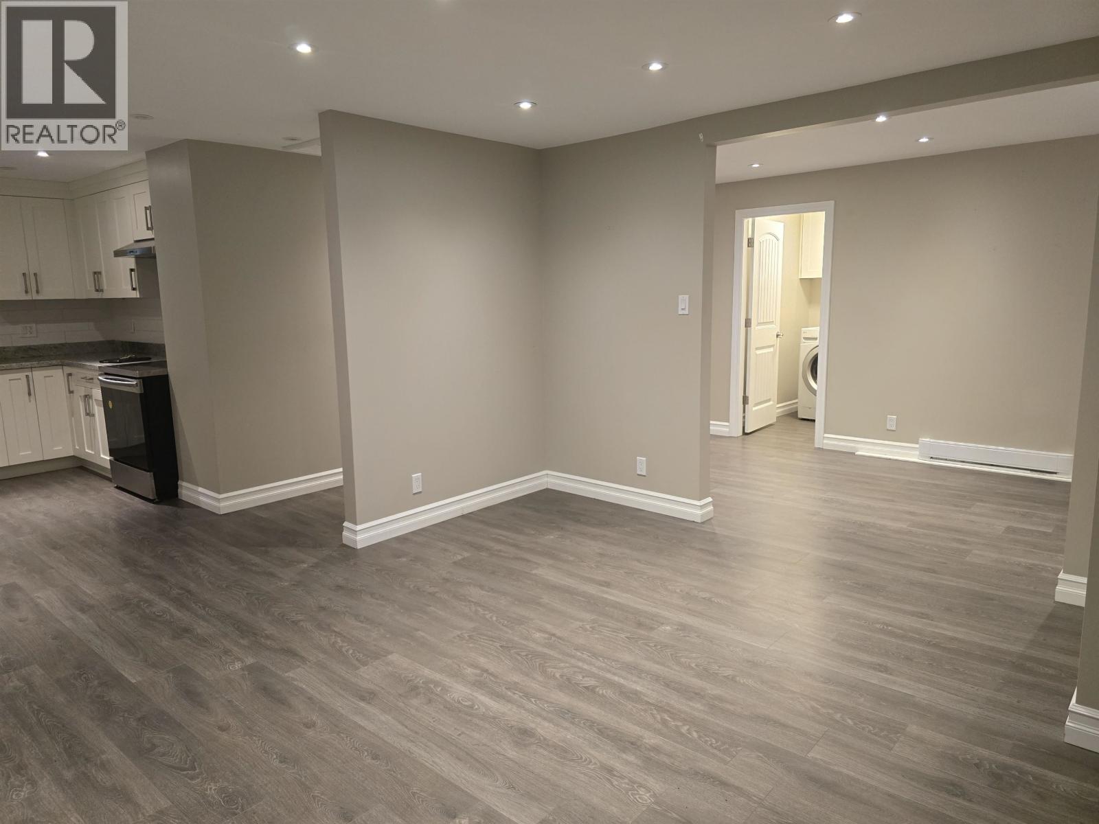 22504 Lougheed Highway, Maple Ridge, British Columbia  V2X 2V1 - Photo 15 - C8079264