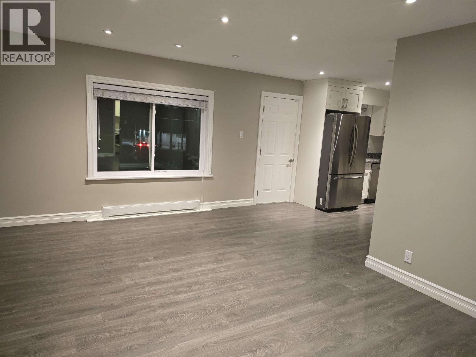 22504 Lougheed Highway, Maple Ridge, British Columbia  V2X 2V1 - Photo 10 - C8079264