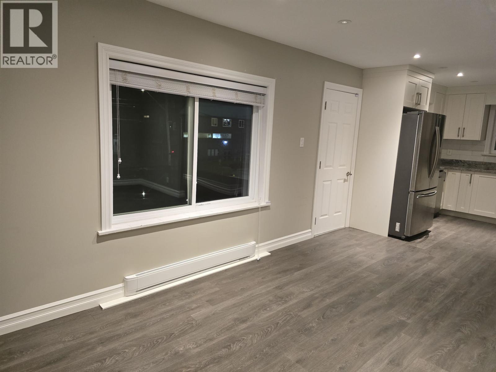 22504 Lougheed Highway, Maple Ridge, British Columbia  V2X 2V1 - Photo 13 - C8079264