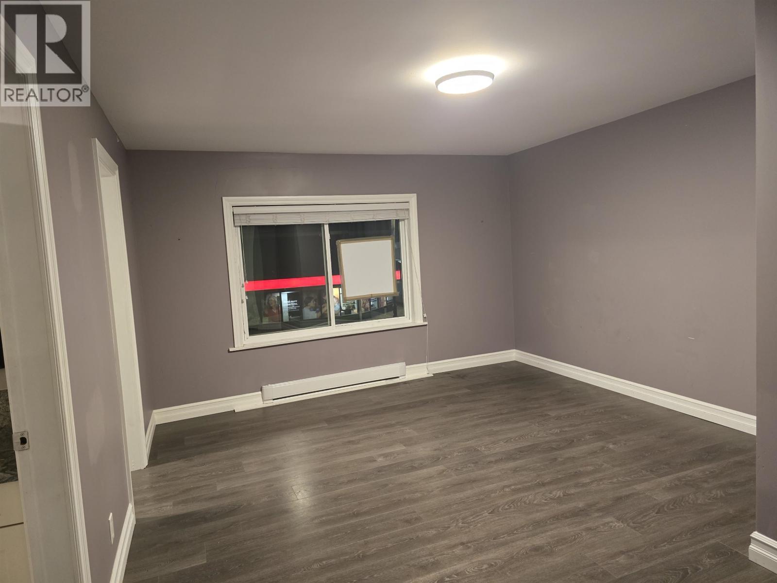 22504 Lougheed Highway, Maple Ridge, British Columbia  V2X 2V1 - Photo 33 - C8079264