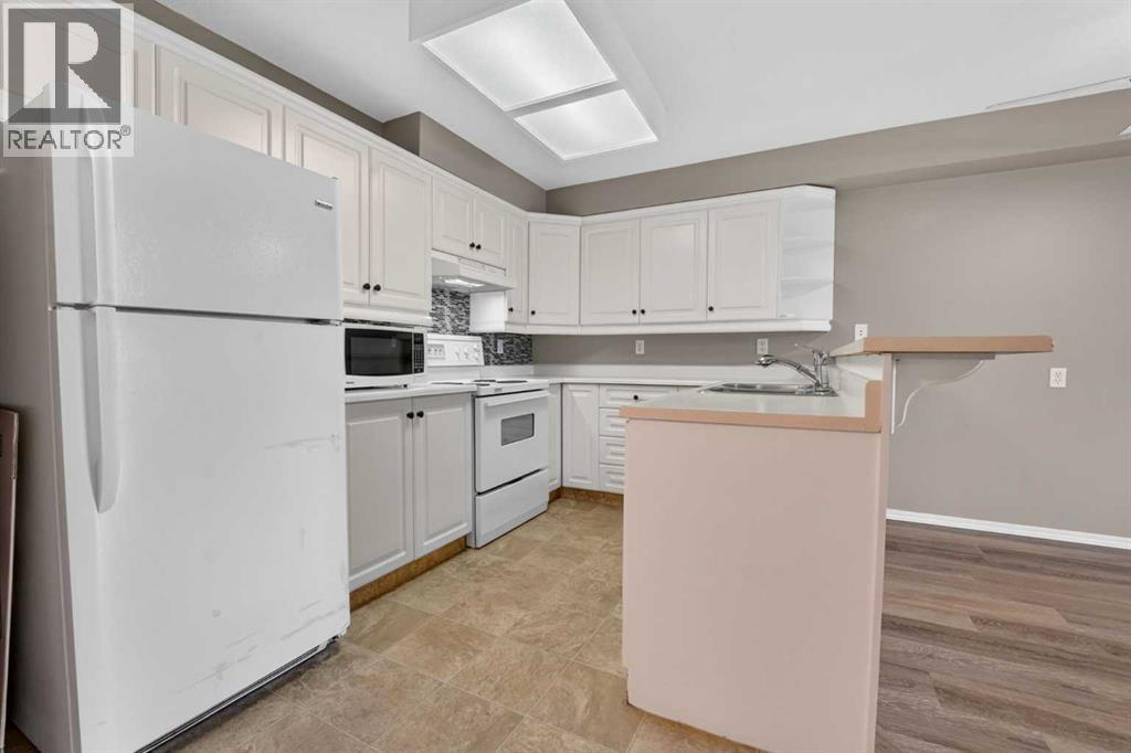 114, 620 Columbia Boulevard W, Lethbridge, Alberta  T1K 7A8 - Photo 7 - A2318314