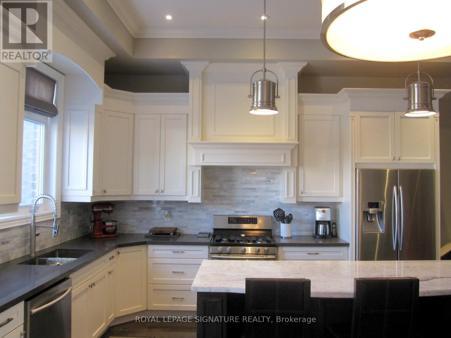 18b Algoma Street, Toronto, Ontario  M8Y 1C3 - Photo 18 - W13240096