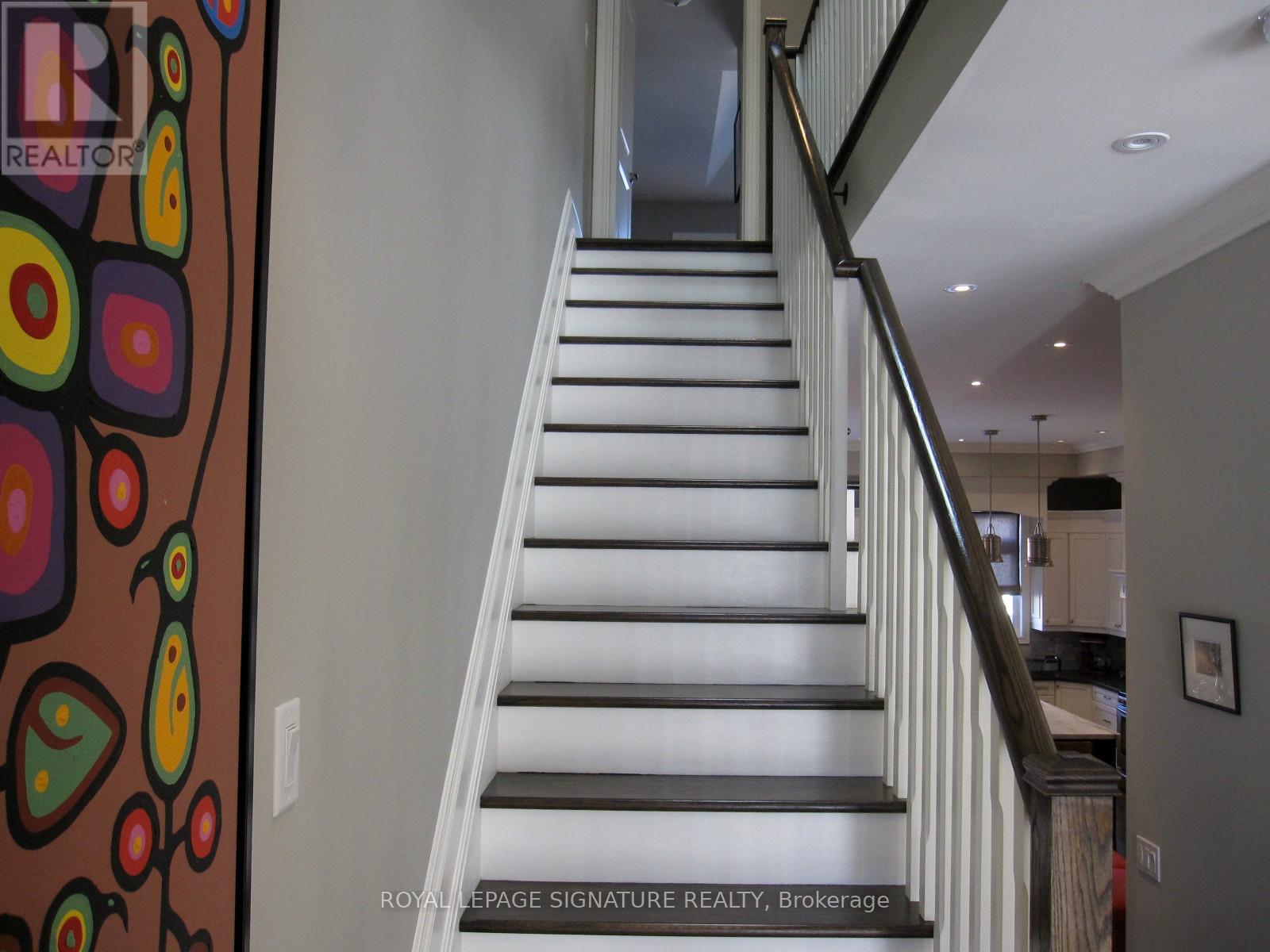 18b Algoma Street, Toronto, Ontario  M8Y 1C3 - Photo 2 - W13240096