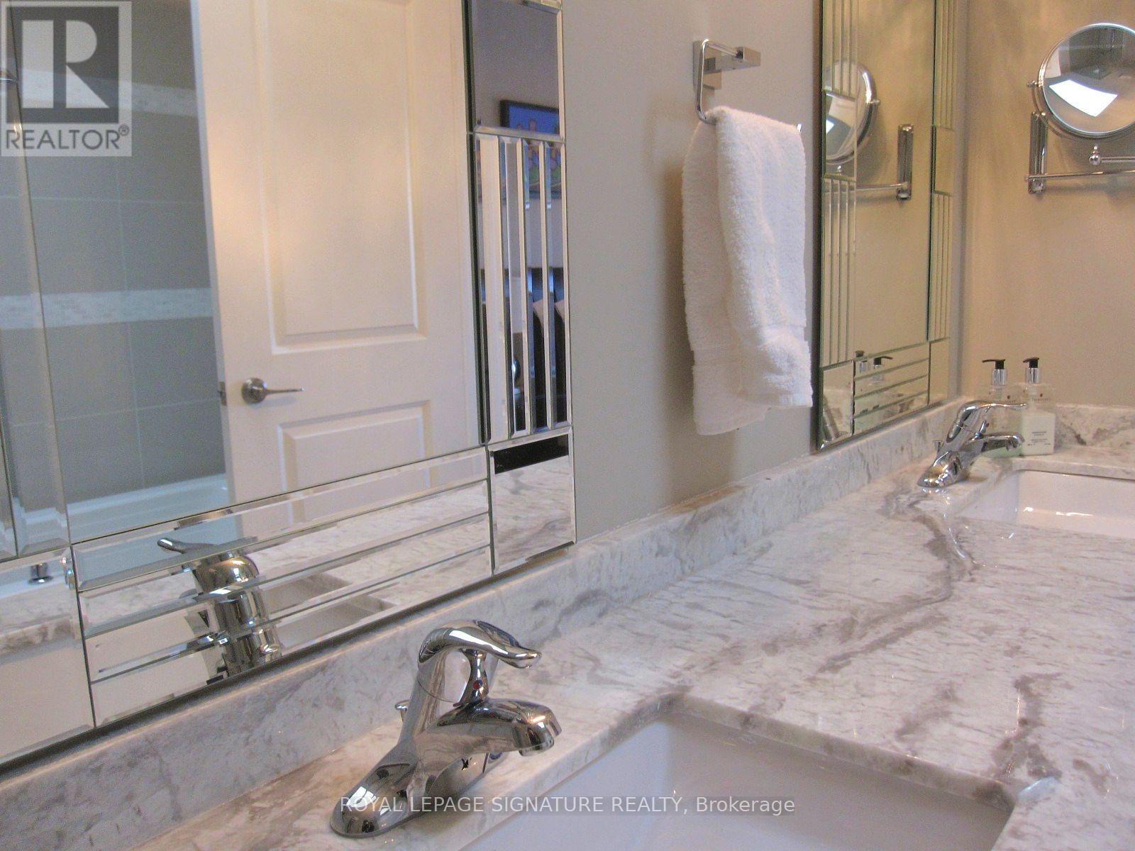 18b Algoma Street, Toronto, Ontario  M8Y 1C3 - Photo 30 - W13240096