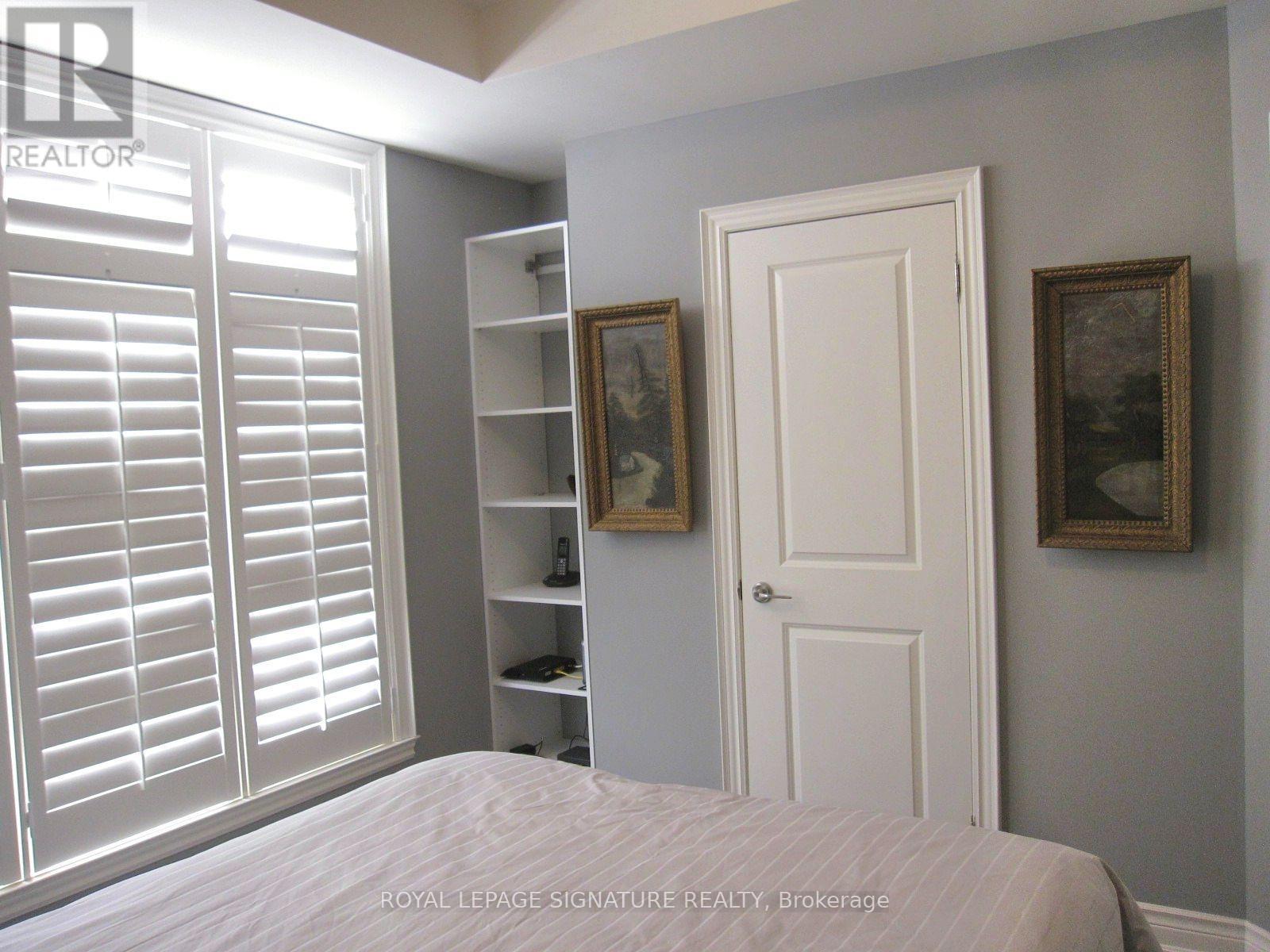 18b Algoma Street, Toronto, Ontario  M8Y 1C3 - Photo 7 - W13240096
