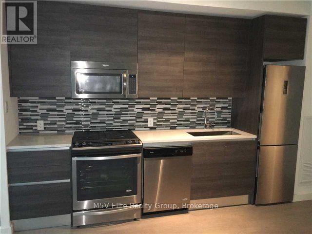 426 - 111 Bathurst Street, Toronto, Ontario  M5V 2R1 - Photo 2 - C13248124