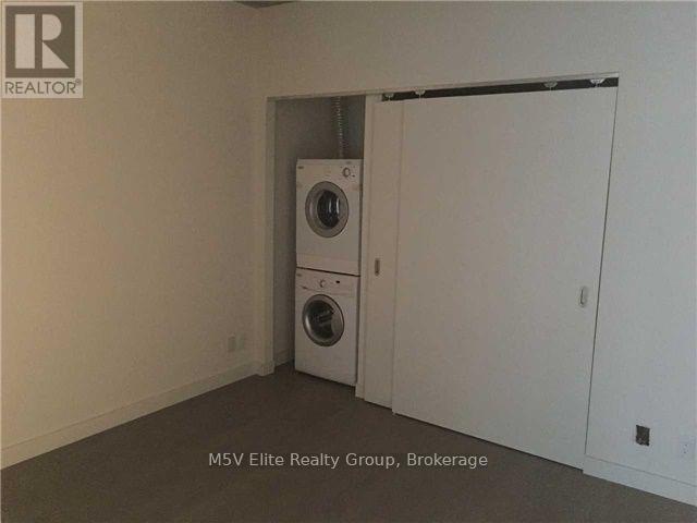 426 - 111 Bathurst Street, Toronto, Ontario  M5V 2R1 - Photo 3 - C13248124