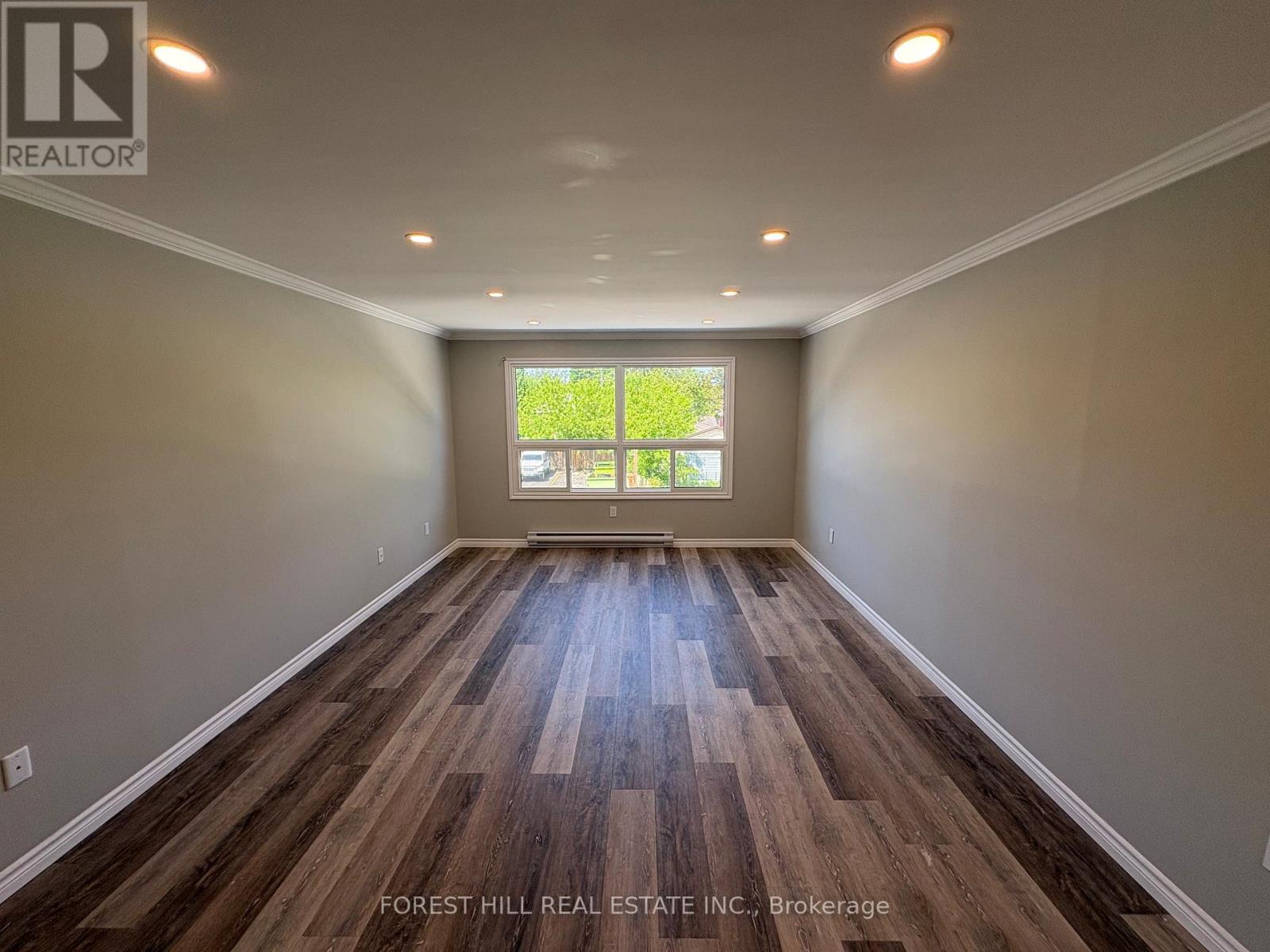4 - 130 KING STREET E Clarington (Bowmanville), ON L1C 1N7