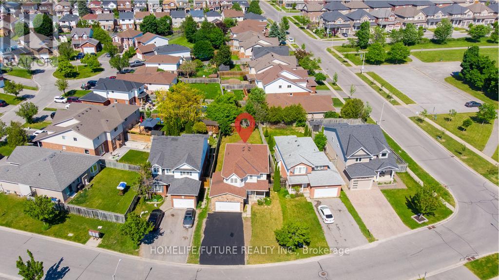 1966 Dalhousie Crescent, Oshawa, Ontario  L1G 8C3 - Photo 3 - E13248064