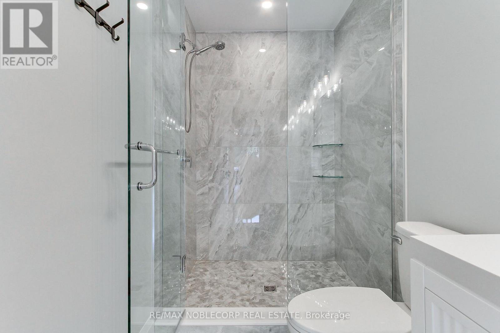 606 Green Street, Whitby, Ontario  L1N 4E8 - Photo 30 - E13248208