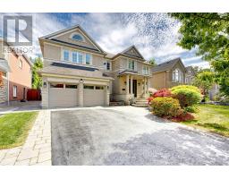 63 WILLIS DRIVE, Aurora, Ontario
