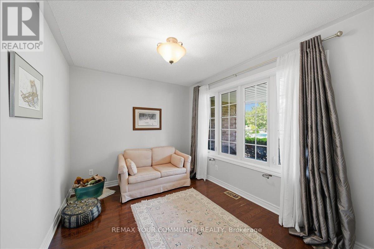 14 Oxford Court, East Gwillimbury (Sharon), Ontario  L0G 1V0 - Photo 20 - N13248094
