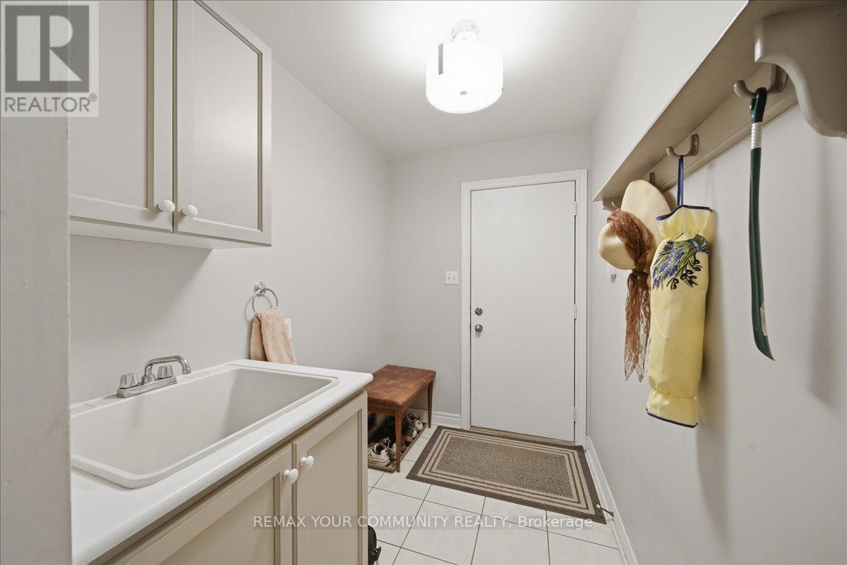 14 Oxford Court, East Gwillimbury (Sharon), Ontario  L0G 1V0 - Photo 21 - N13248094