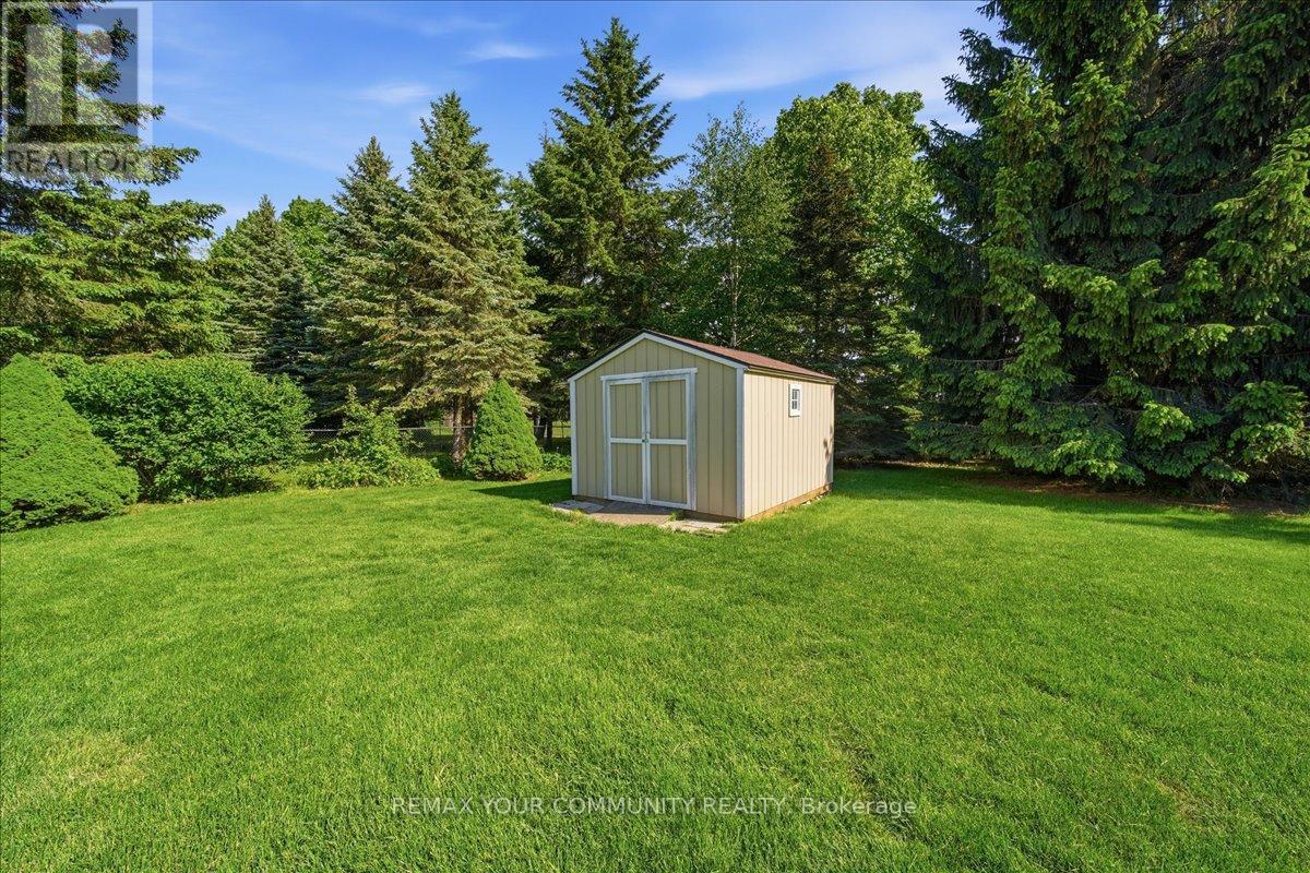 14 Oxford Court, East Gwillimbury (Sharon), Ontario  L0G 1V0 - Photo 43 - N13248094