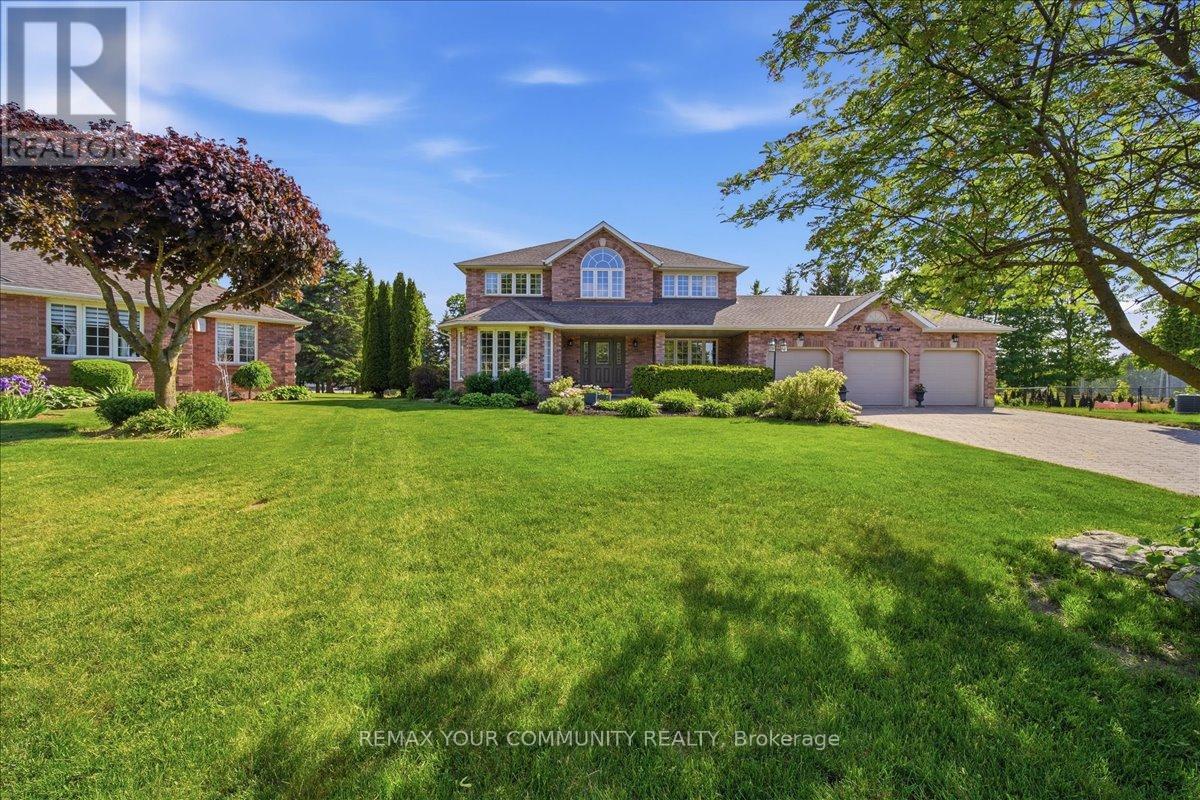 14 Oxford Court, East Gwillimbury (Sharon), Ontario  L0G 1V0 - Photo 8 - N13248094