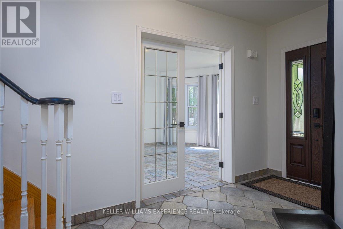 2030 Lilac Drive, Innisfil, Ontario  L9S 1Y9 - Photo 18 - N13248144