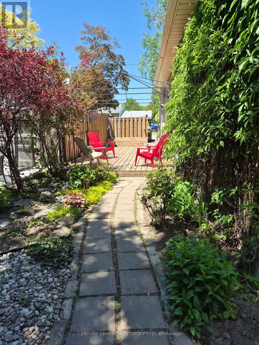 69 Lindsay Avenue, Newmarket, Ontario  L3Y 4N7 - Photo 33 - N13248160