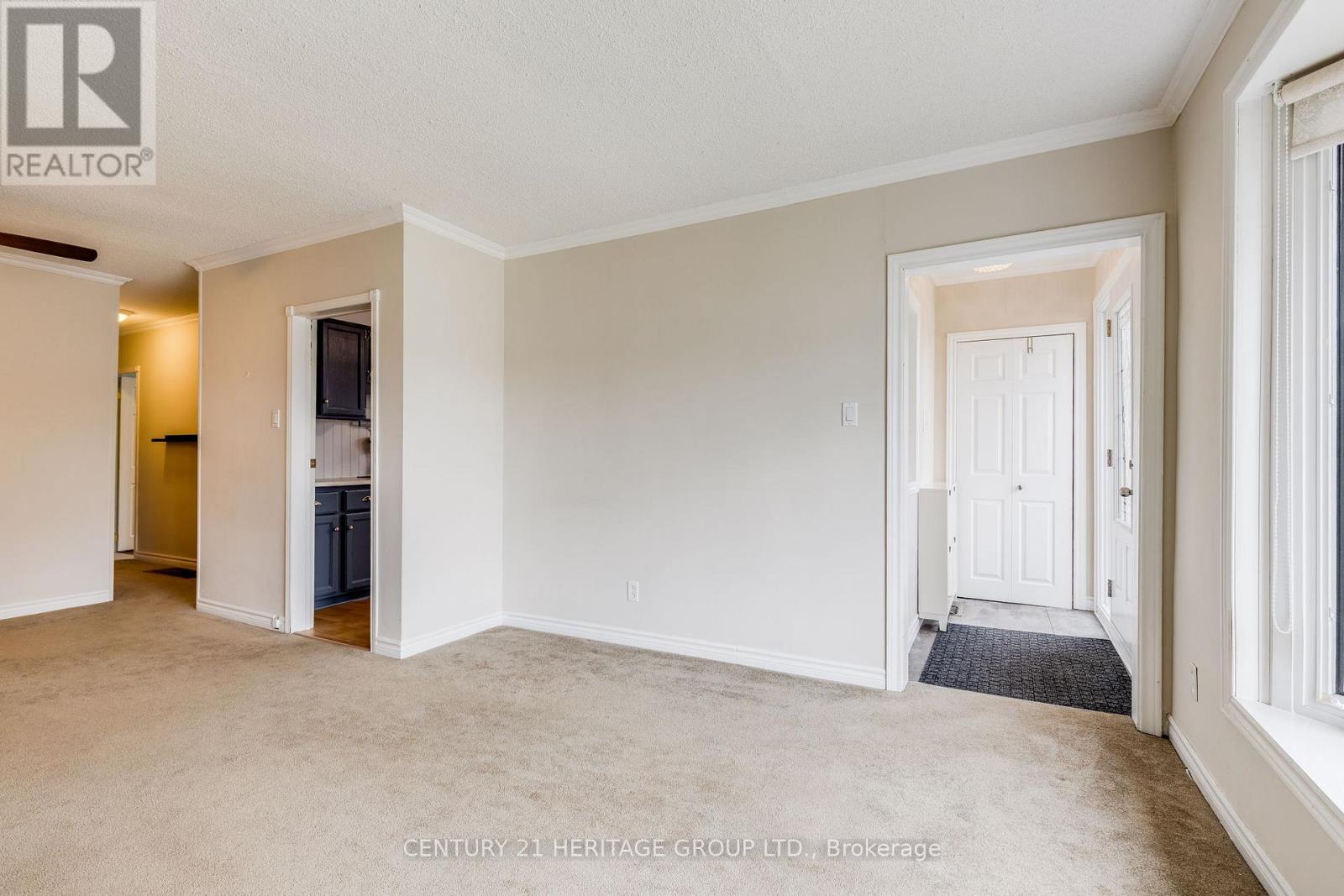 69 Lindsay Avenue, Newmarket, Ontario  L3Y 4N7 - Photo 5 - N13248160