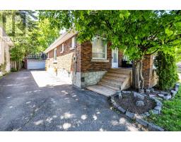140 GLADSTONE AVENUE, Oshawa, Ontario