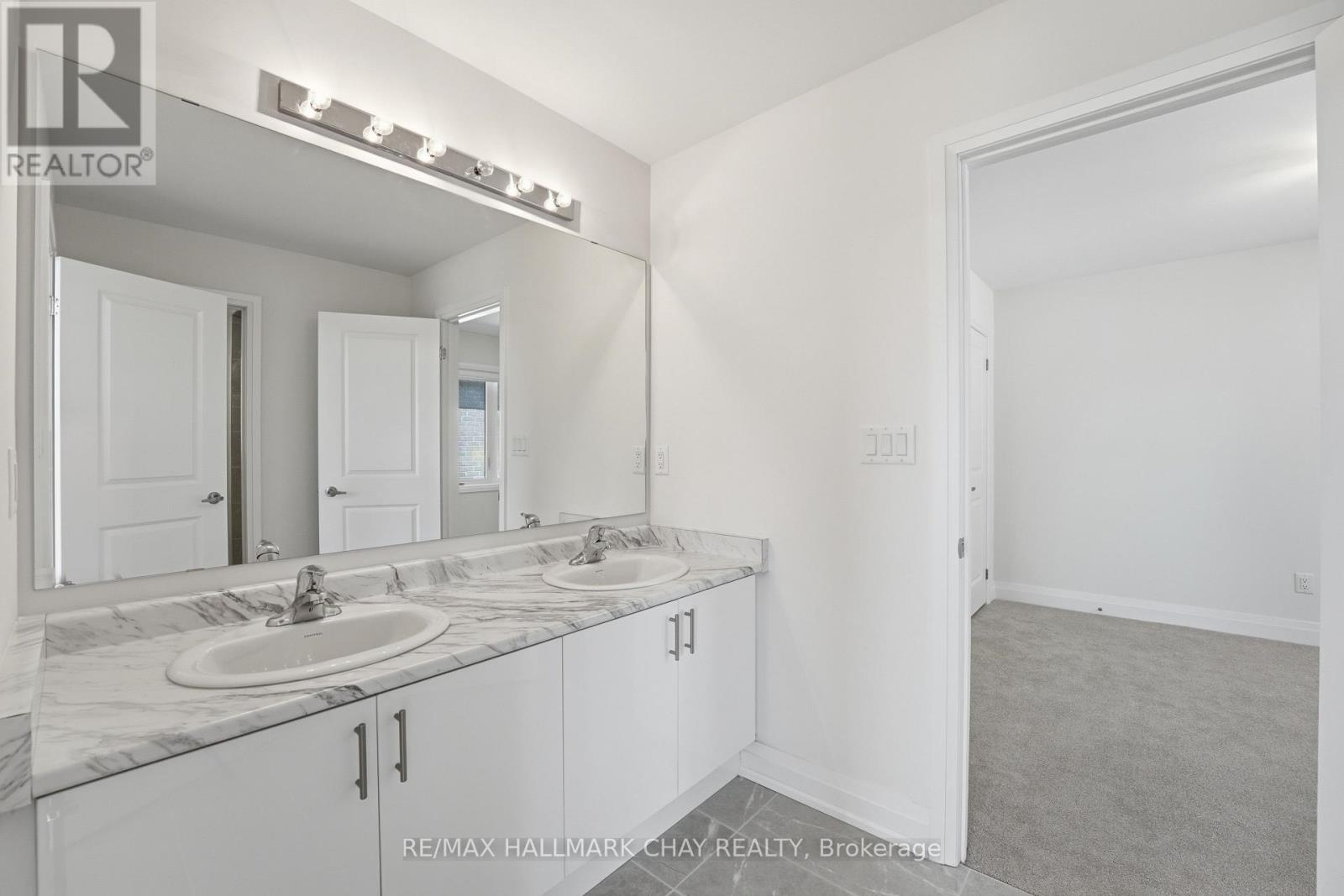 25 Del Ray Crescent, Wasaga Beach, Ontario  L9Z 0N7 - Photo 19 - S13248098