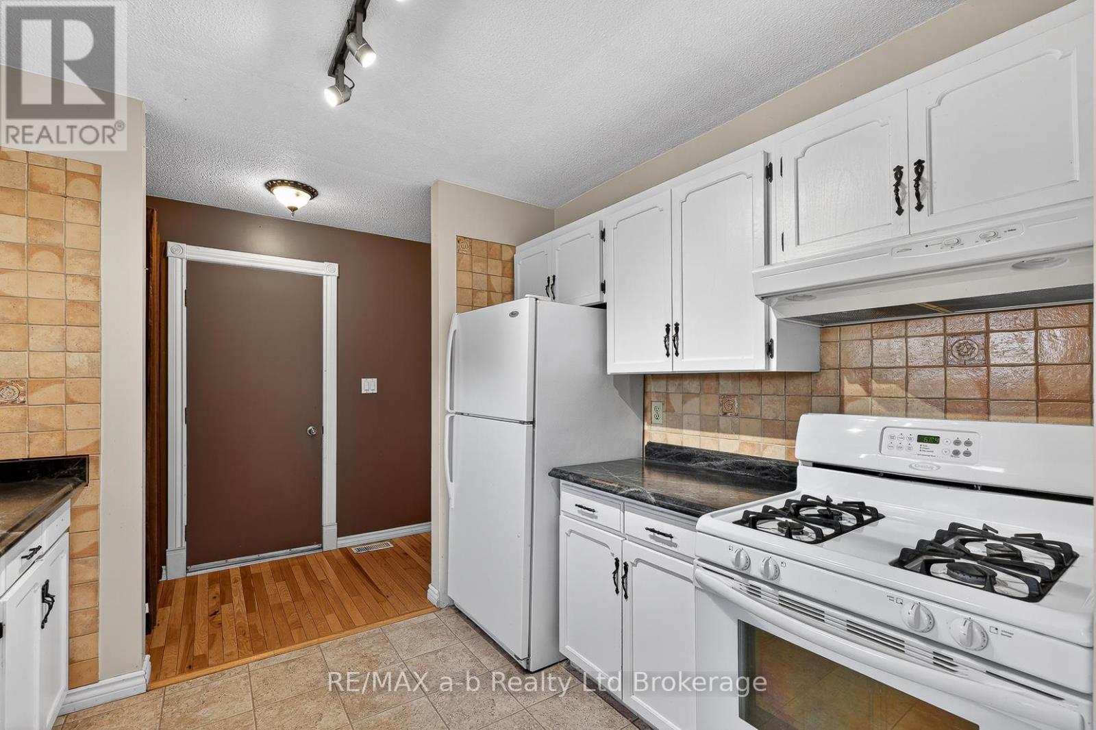 2 Victoria Street, Norwich, Ontario  N0J 1P0 - Photo 7 - X13248390
