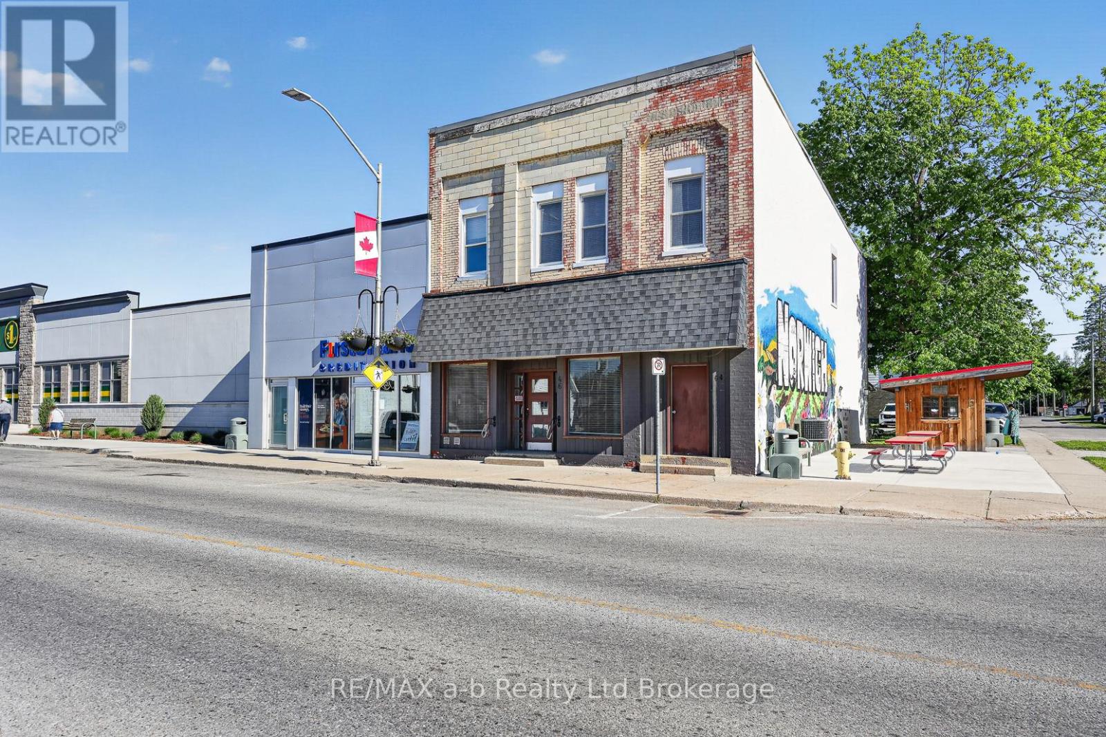 44 & 46 MAIN STREET W, Norwich, Ontario