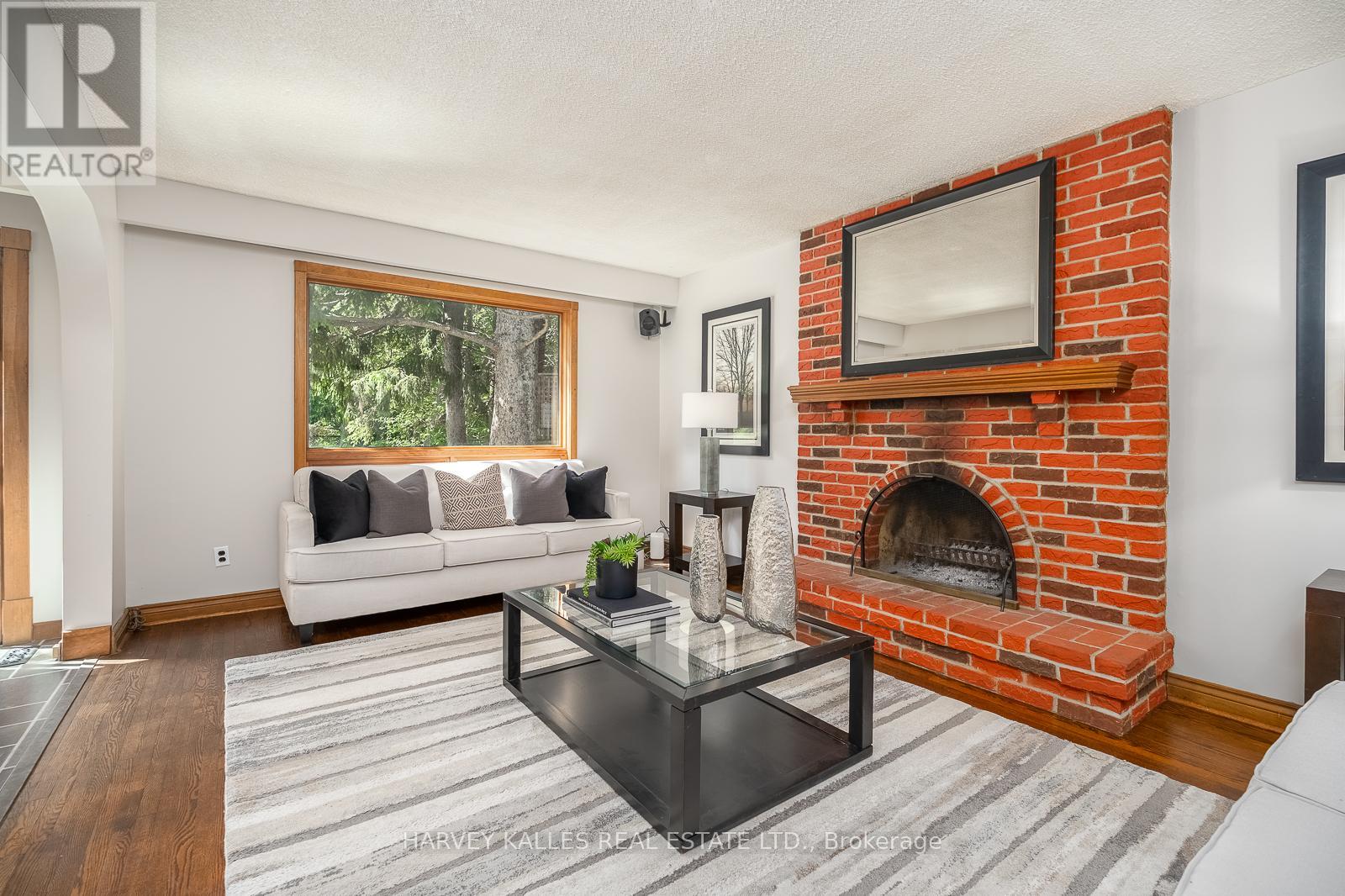 1033 Fair Birch Drive, Mississauga, Ontario  L5H 1M4 - Photo 10 - W13248000
