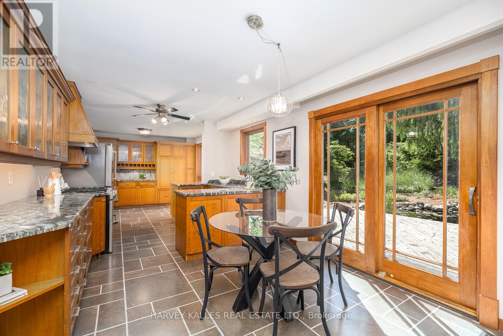 1033 Fair Birch Drive, Mississauga, Ontario  L5H 1M4 - Photo 13 - W13248000