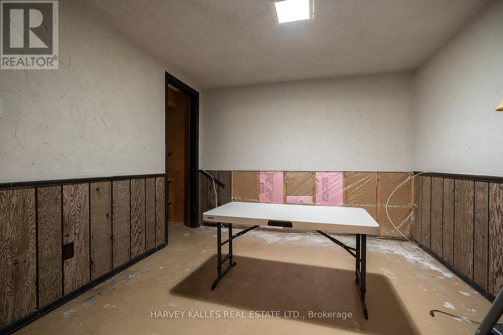 1033 Fair Birch Drive, Mississauga, Ontario  L5H 1M4 - Photo 38 - W13248000