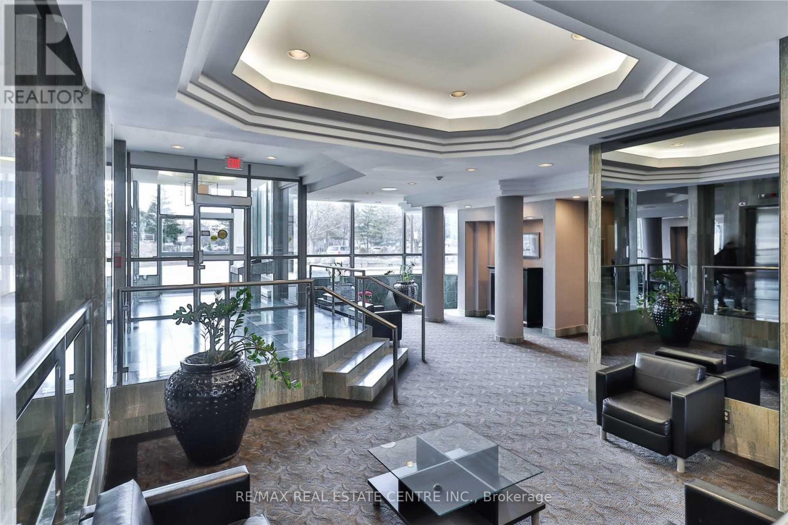909 - 4450 Tucana Court, Mississauga, Ontario  L5R 3R4 - Photo 4 - W13248120