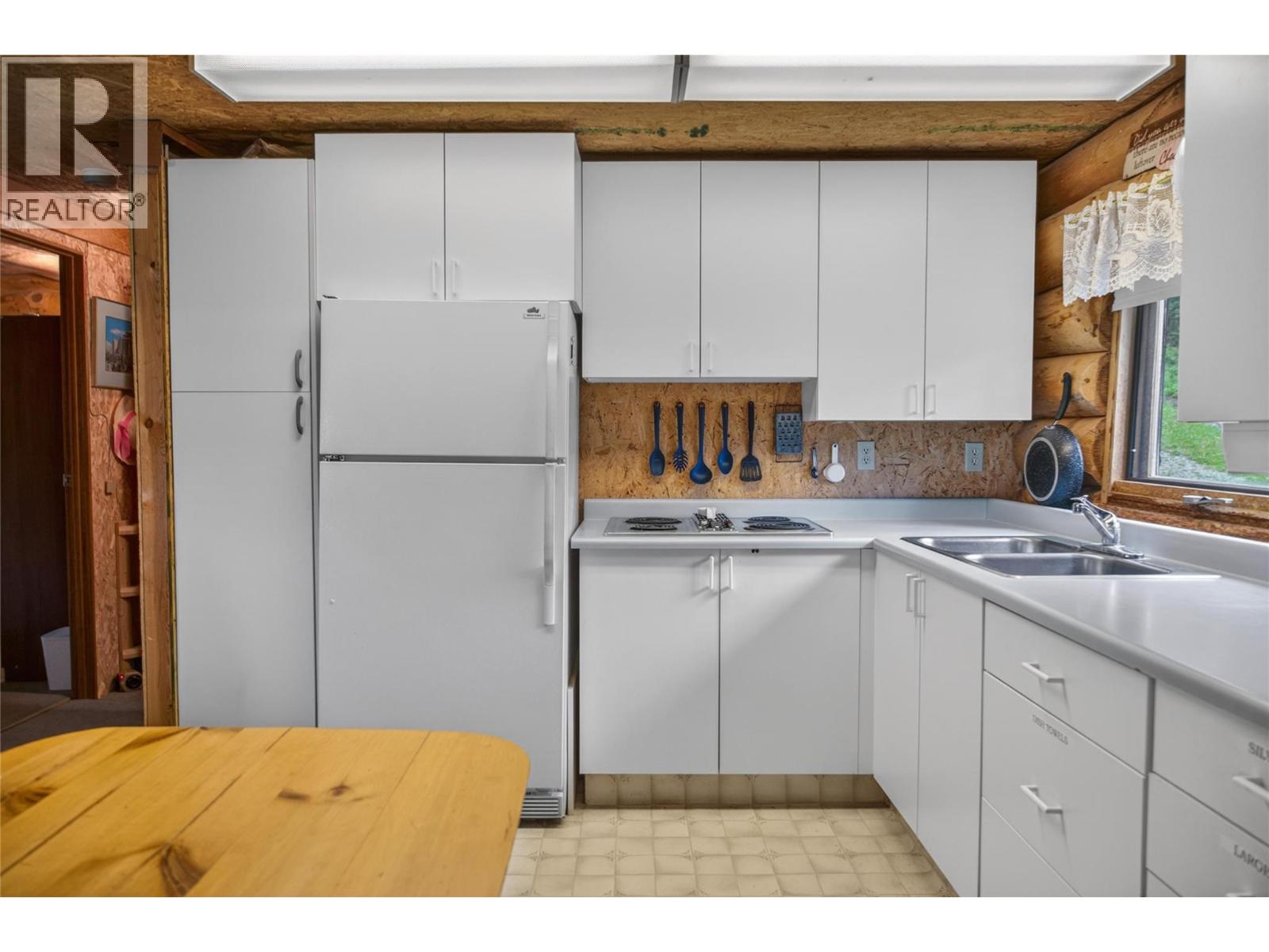 6279 Tie Lake Shore Road N, Jaffray, British Columbia V0B 1T0 - Photo 22 - 10389592