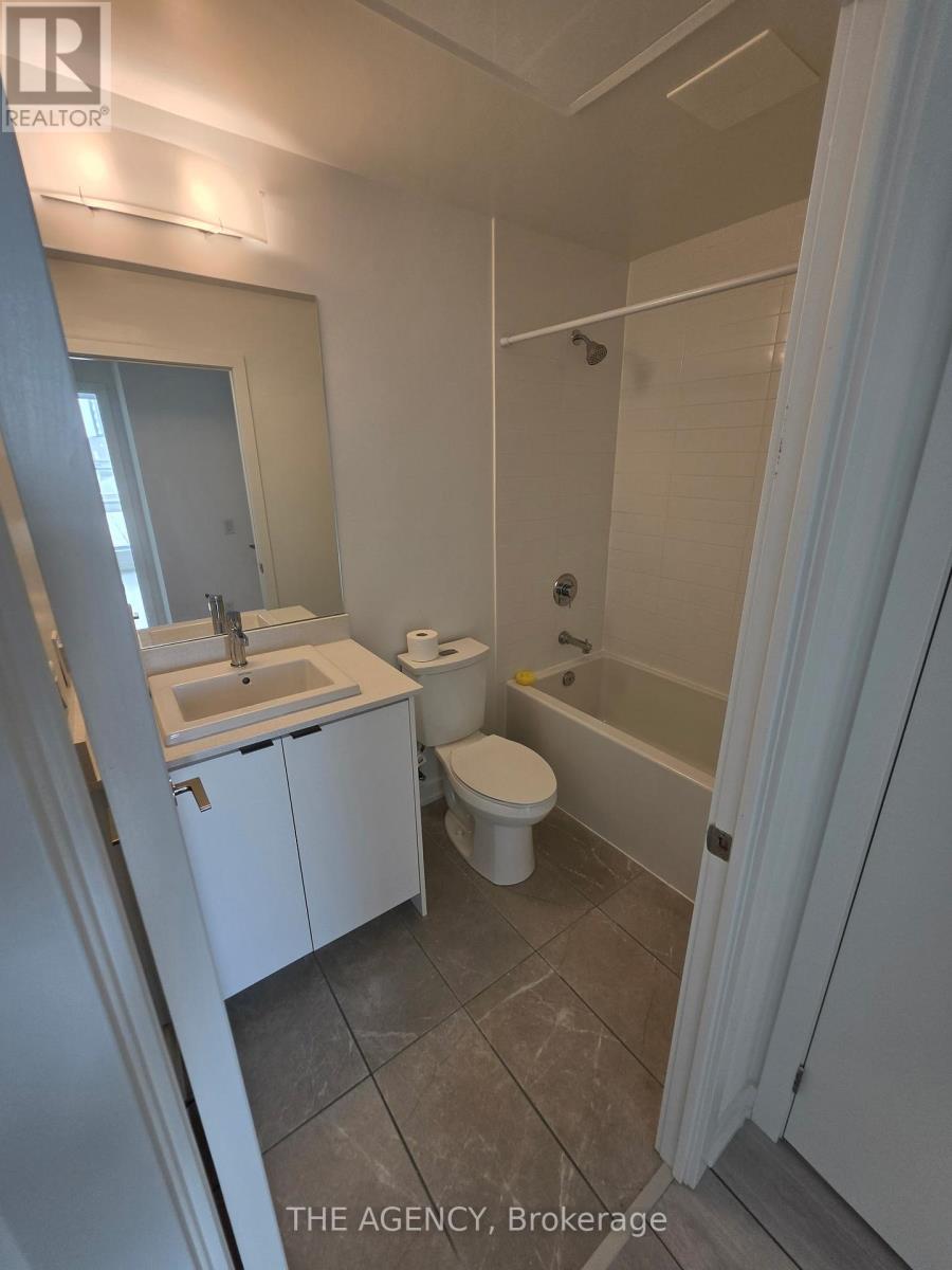 215 - 55 Duke Street, Kitchener, Ontario  N2H 0C9 - Photo 10 - X13248134