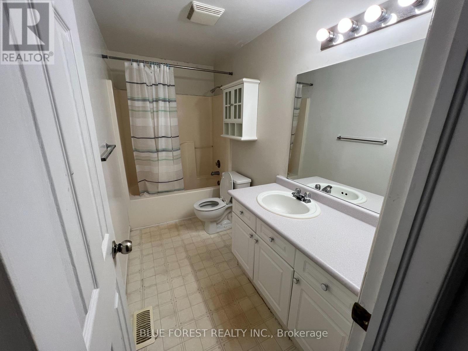 42 - 70 Chapman Court, London North, Ontario  N6G 4Z4 - Photo 12 - X13248416