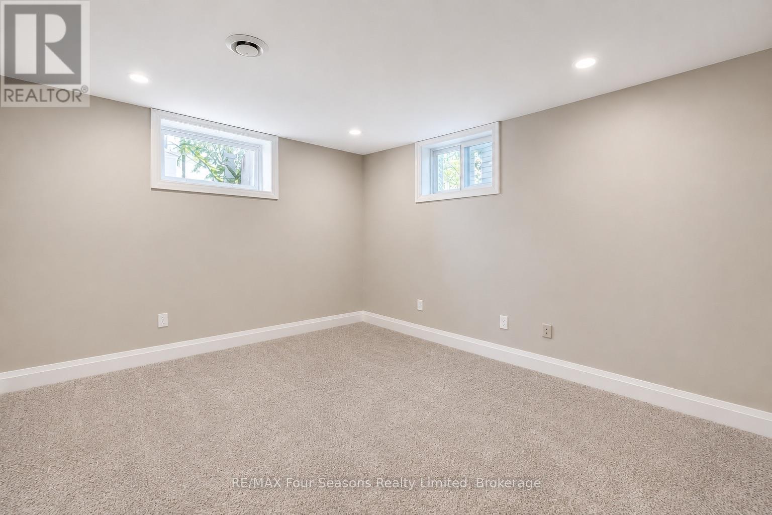 23 Camille Court, Hamilton, Ontario  L8T 2C8 - Photo 12 - X13248574