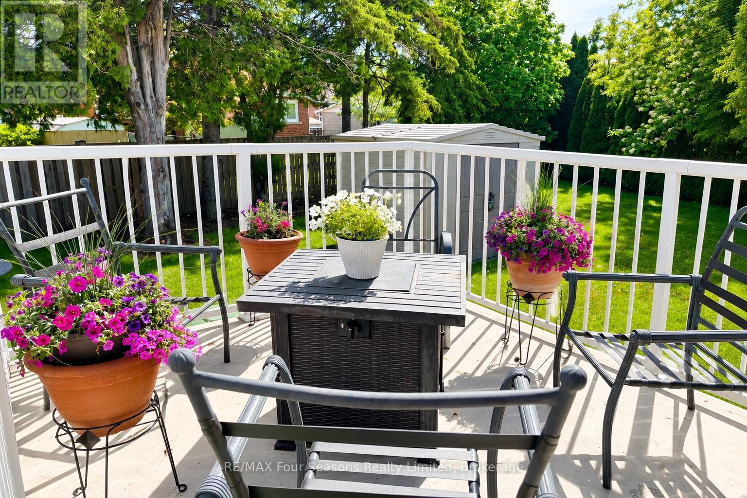 23 Camille Court, Hamilton, Ontario  L8T 2C8 - Photo 4 - X13248574