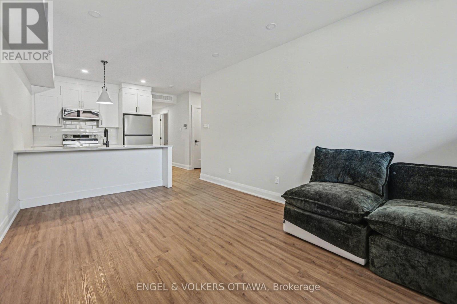 1 - 35 Monk Street, Ottawa, Ontario  K1S 3Y7 - Photo 4 - X13248480