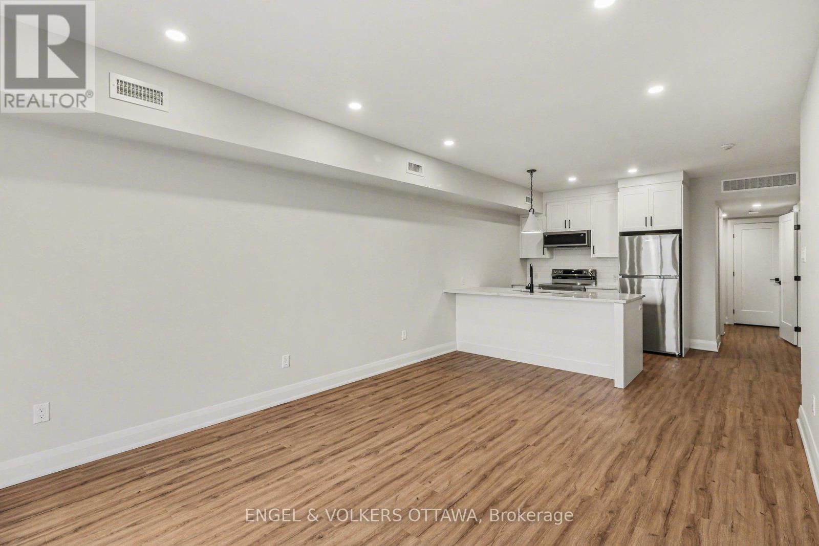7 - 35 Monk Street, Ottawa, Ontario  K1S 3Y7 - Photo 4 - X13248486