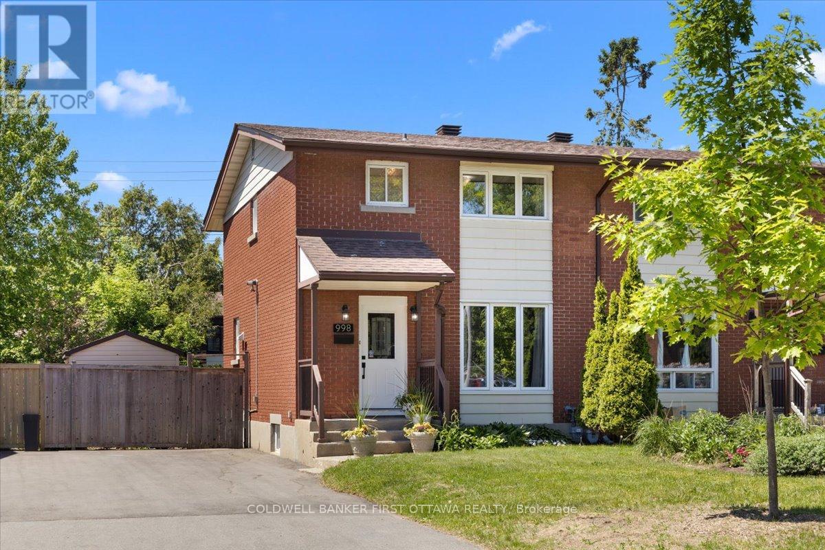998 MOSSDALE STREET, Ottawa, Ontario