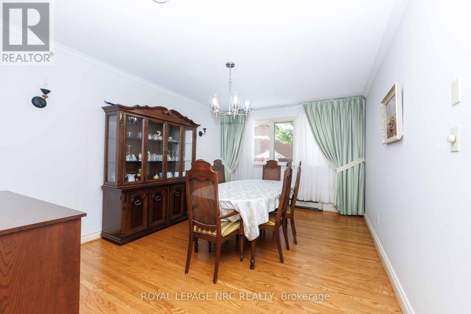 1273 Winding Trail, Mississauga, Ontario  L4Y 2T9 - Photo 11 - W13248556